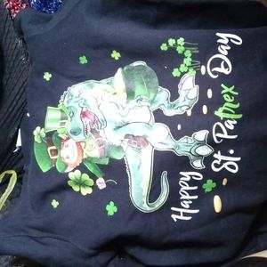 Happy st. Patrex's day sweatshirt the leprochan riding a t Rex.